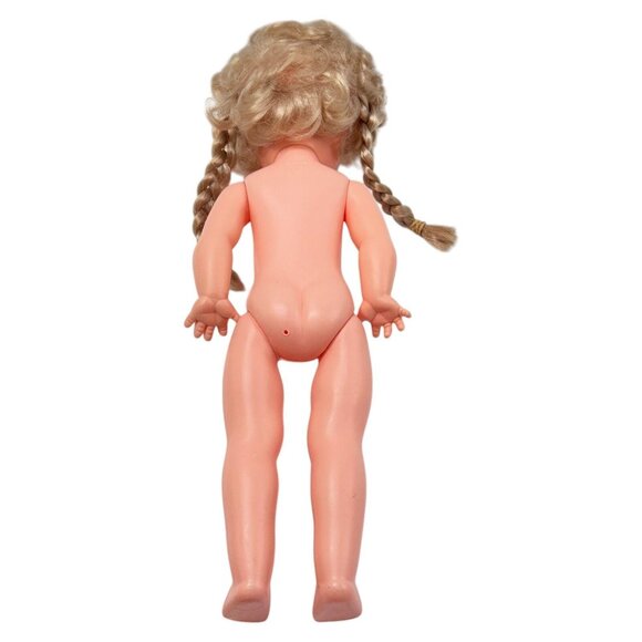 Reliable Canada Doll Blonde Braids 16 inch Green Dress Circa Vintage 1970s - Picture 5 of 10